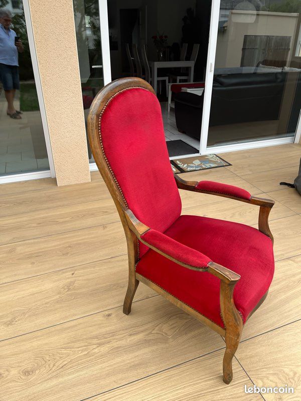 Fauteuil voltaire rouge (image 3)