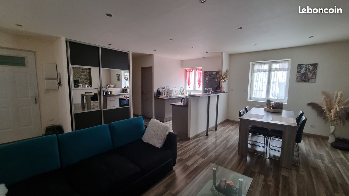 Appartement 2 pièces 52 m² · à Roche-la-Molière · 52 m² · 490 €/mois