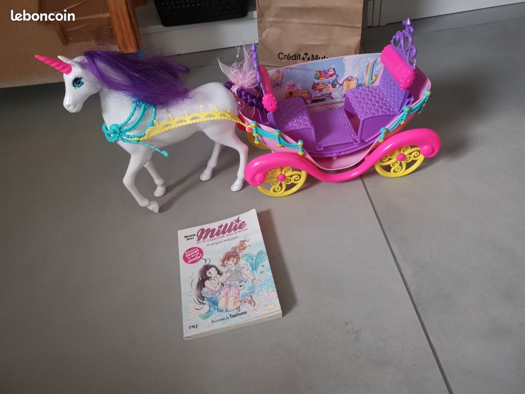 Vendons carrosse barbie (image 1)