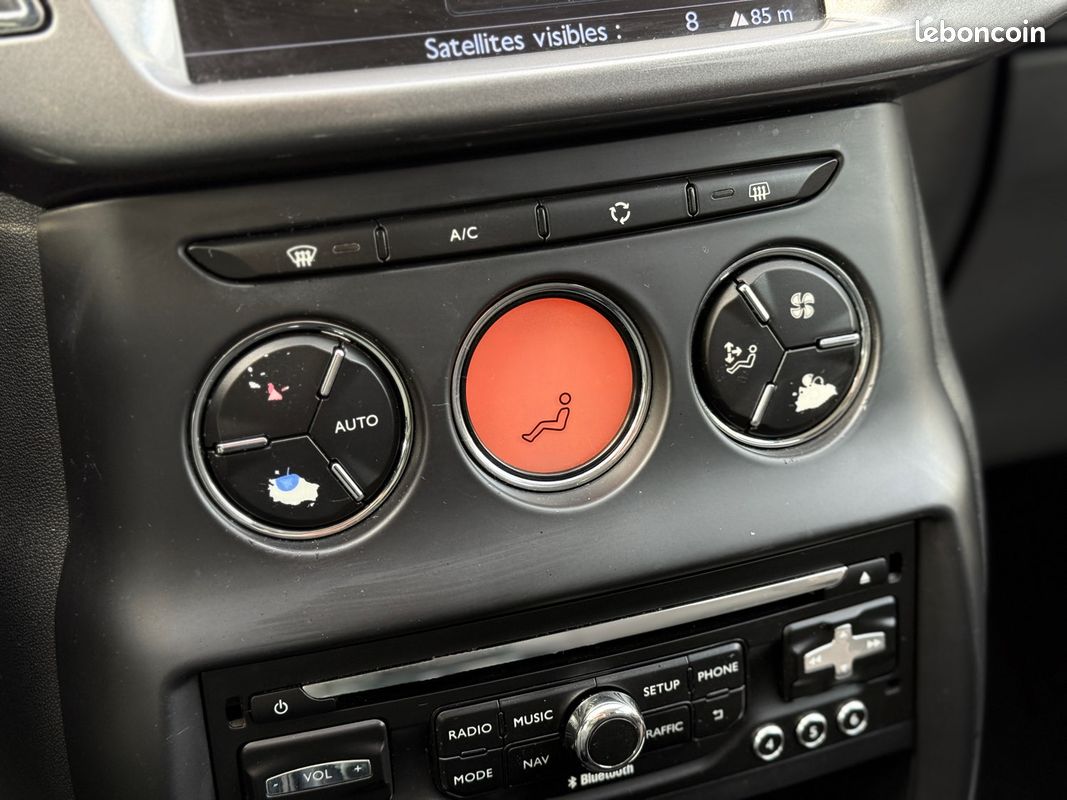 Citroën C3 1.4 HDi 70ch Attraction Pack - GPS - Bluetooth - Révisée & Garantie 6 mois (image 19)