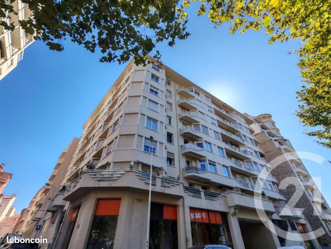 Appartement 2 pièces 66 m² · à Toulon · 66 m² · 172 000 €
