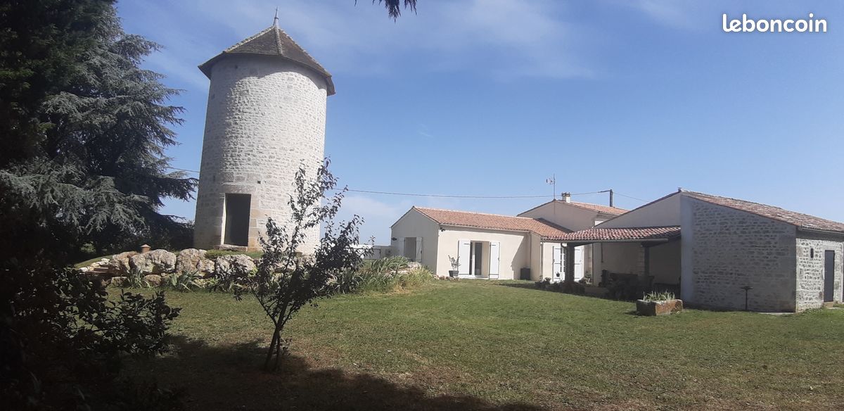 Maison 5 pièces 137 m² · à Thézac · 137 m² · 300 000 €