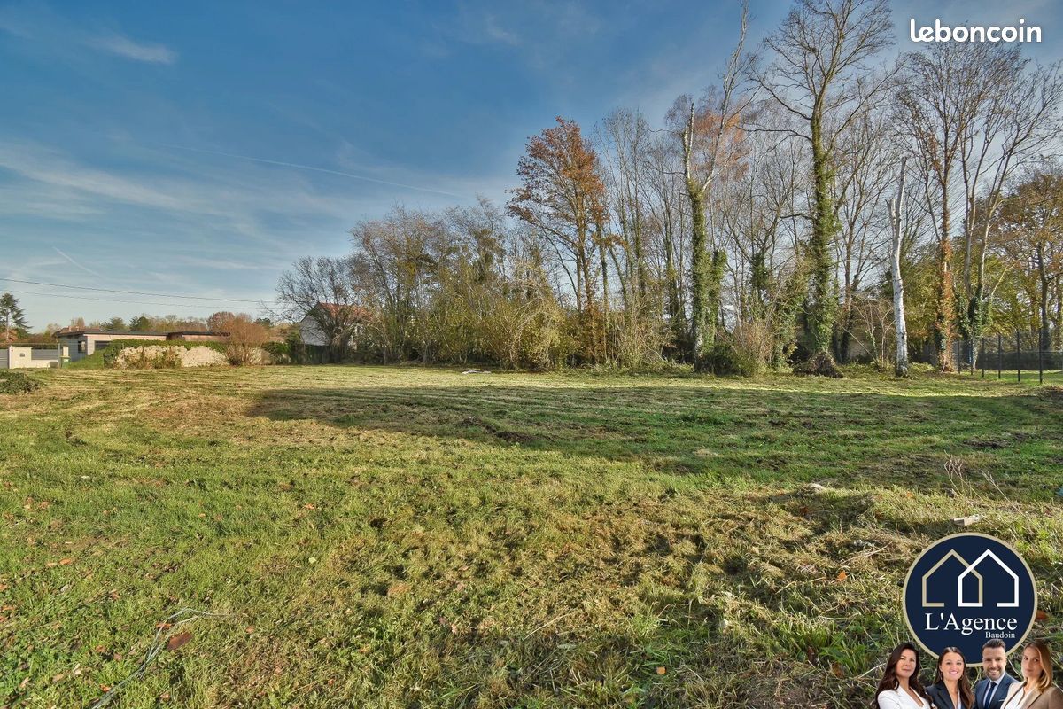 Terrain 1124 m² · à La Boissière-École · 1 124 m² · 121 000 €
