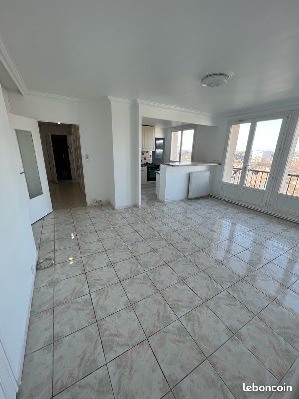 Appartement 4 pièces 68 m² · à Viry-Châtillon · 68 m² · 1 100 €/mois