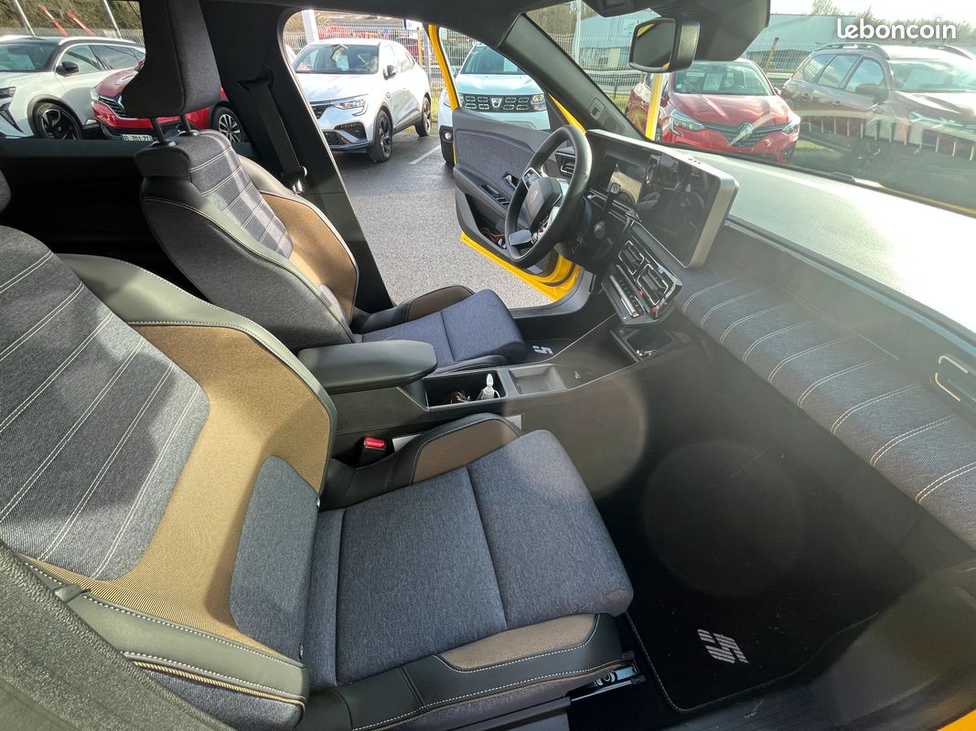 Renault 5 e-tech techno 150ch autonomie confort (image 5)