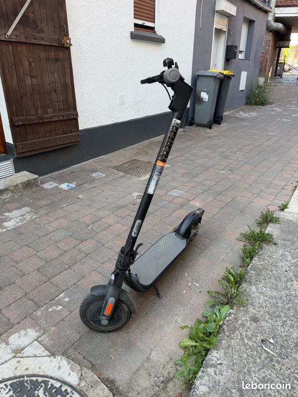 Trottinette Segway Ninebot (image 1)