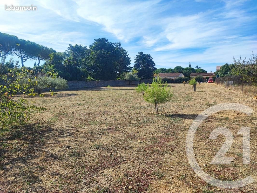 Terrain 947 m² · à Trausse · 71 860 €