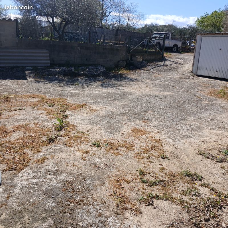 Terrain constructible · à Souvignargues · 110 000 €
