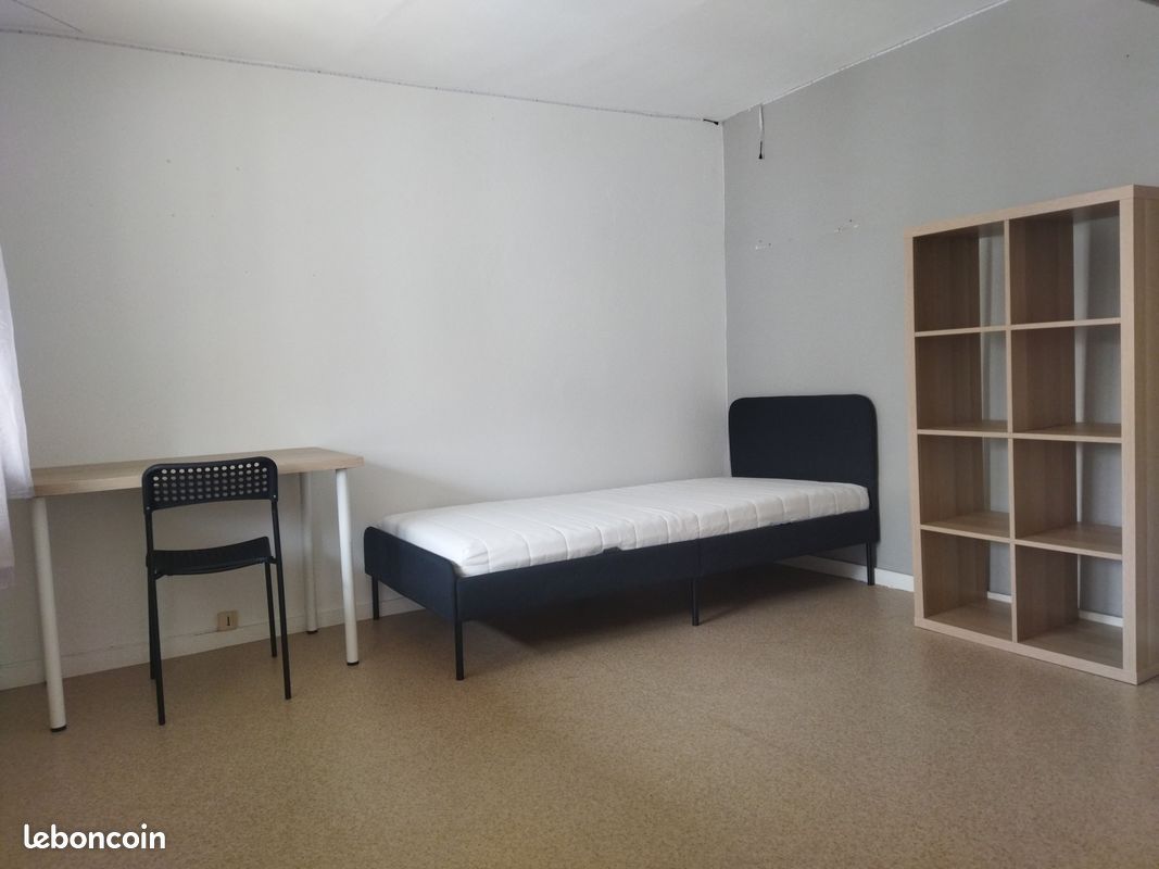 Appartement 1 pièce 18 m² · à Dijon · 18 m² · 420 €