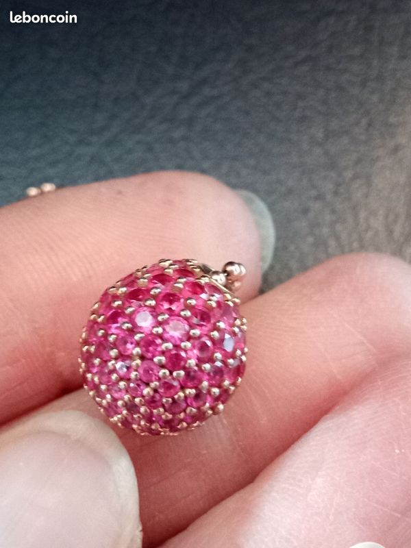 Je t'aime Pendentif Œuf en Or Rose 18K et Diamant | Fabergé | Fabergé Je t'aime Pendentif Œuf en Or Rose 18K et Diamant | Fabergé | Fabergé
