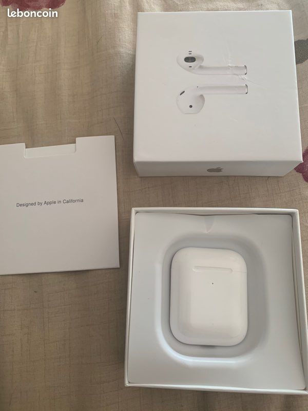 AirPods 2 (image 4)