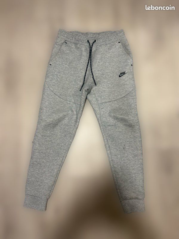 Bas Nike tech gris prix négociable (image 1)