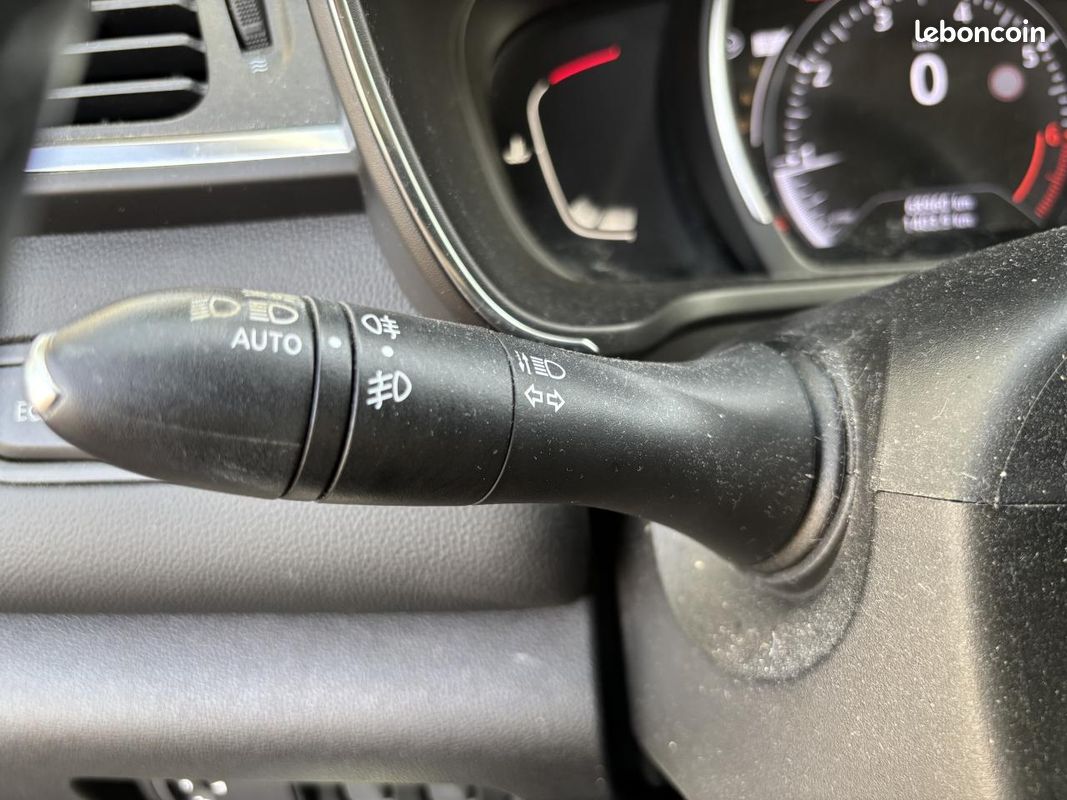 RENAULT KADJAR 1.2 Energy TCe - 130 - EDC - Intens (image 9)