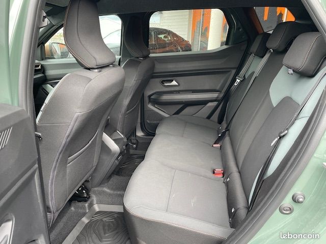 Dacia Duster 1.2 130 MILD HYBRID 4X2 EXTREME (image 8)