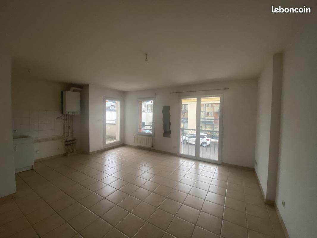 Appartement 3 pièces 71 m² · à Annonay · 71 m² · 671 €