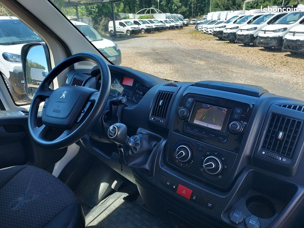 Peugeot BOXER FG 333 L1H1 2.2 BLUEHDI S&S 140CH ASPHALT (image 5)