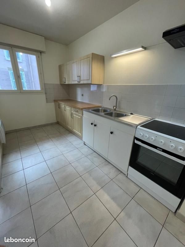 Appartement 3 pièces 69 m² · à Voiron · 69 m² · 772 €
