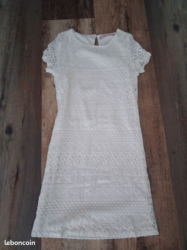 Robe blanche avec broderie 10 ans idéale cérémonie (image 1)