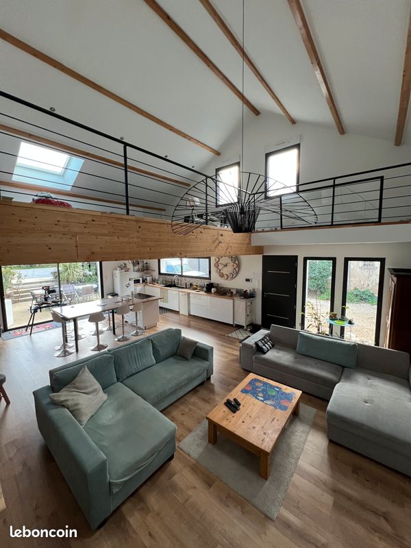 Maison 5 pièces 160 m² · à Beaumont Saint-Cyr · 160 m² · 285 000 €