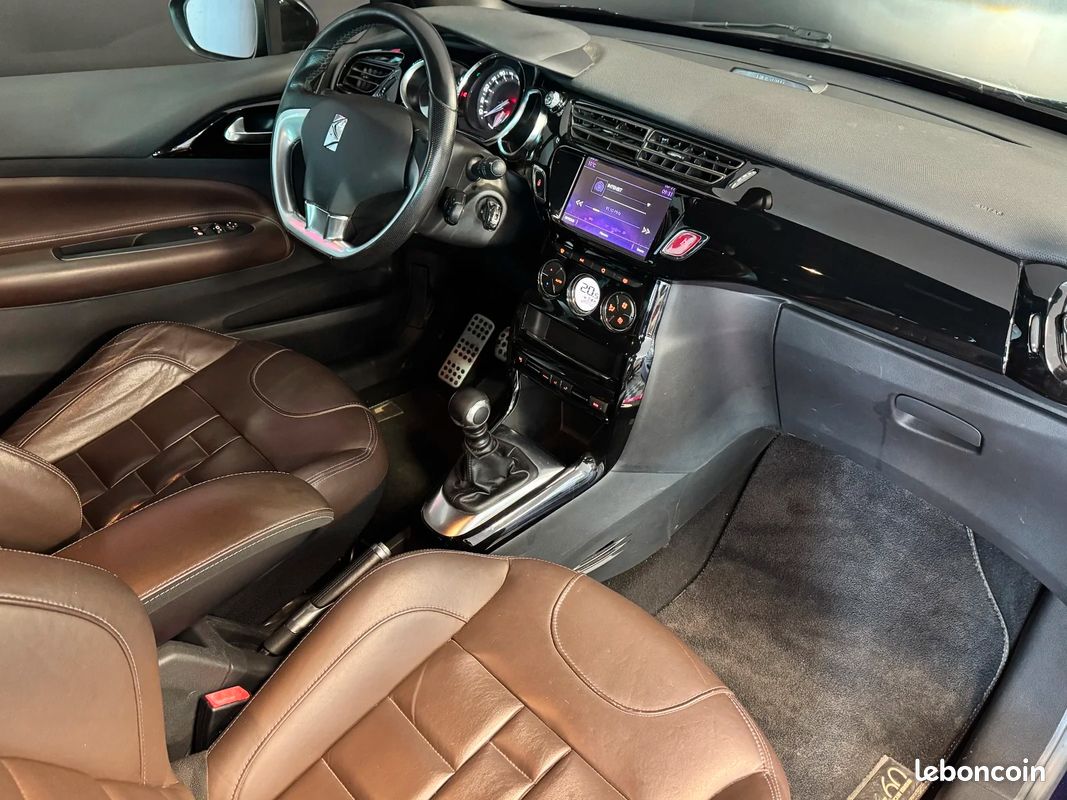 DS DS 3 1.6 BlueHDi 120 BVM6 Sport Chic / KIT DISTRI OK (image 18)