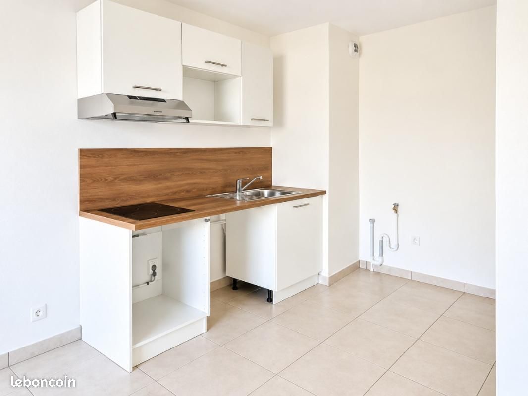 Appartement 3 pièces 55 m² · à Monteux · 55 m² · 760 €/mois