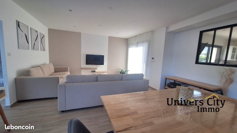 Maison 6 pièces 132 m² · à La Chapelle-sur-Erdre · 132 m² · 469 800 €
