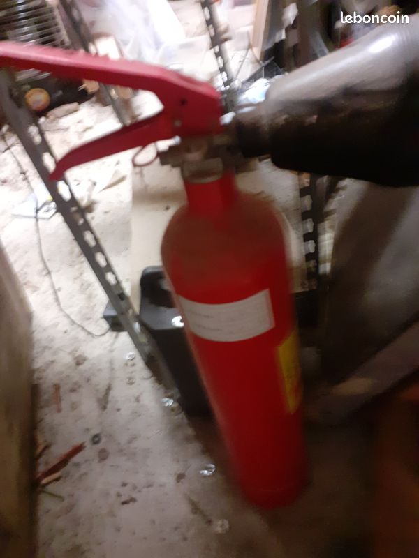 Extincteur (image 1)