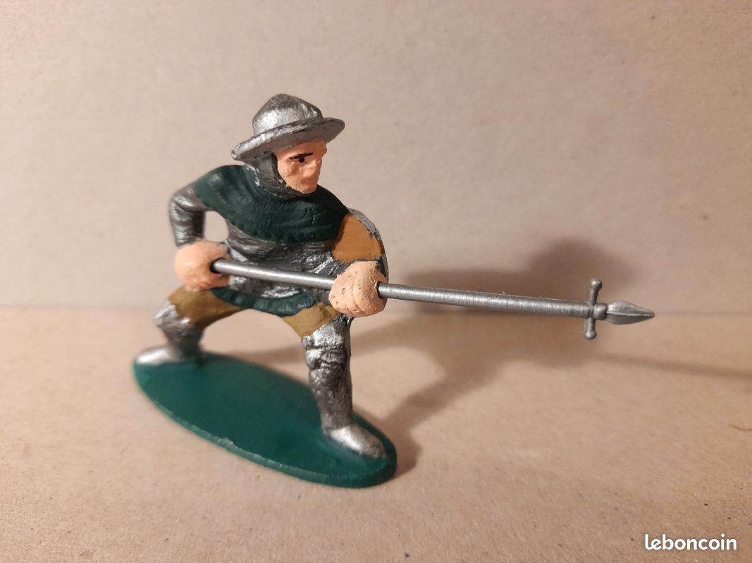 Chevalier en alu (image 1)