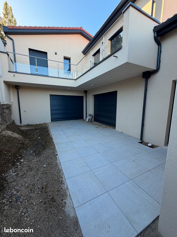 Maison 5 pièces 149 m² · à Tassin-la-Demi-Lune · 149 m² · 890 000 €