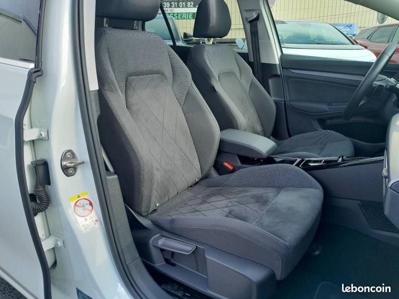 Volkswagen Golf 1.4 eHybrid OPF 204ch Style DSG6 (image 11)