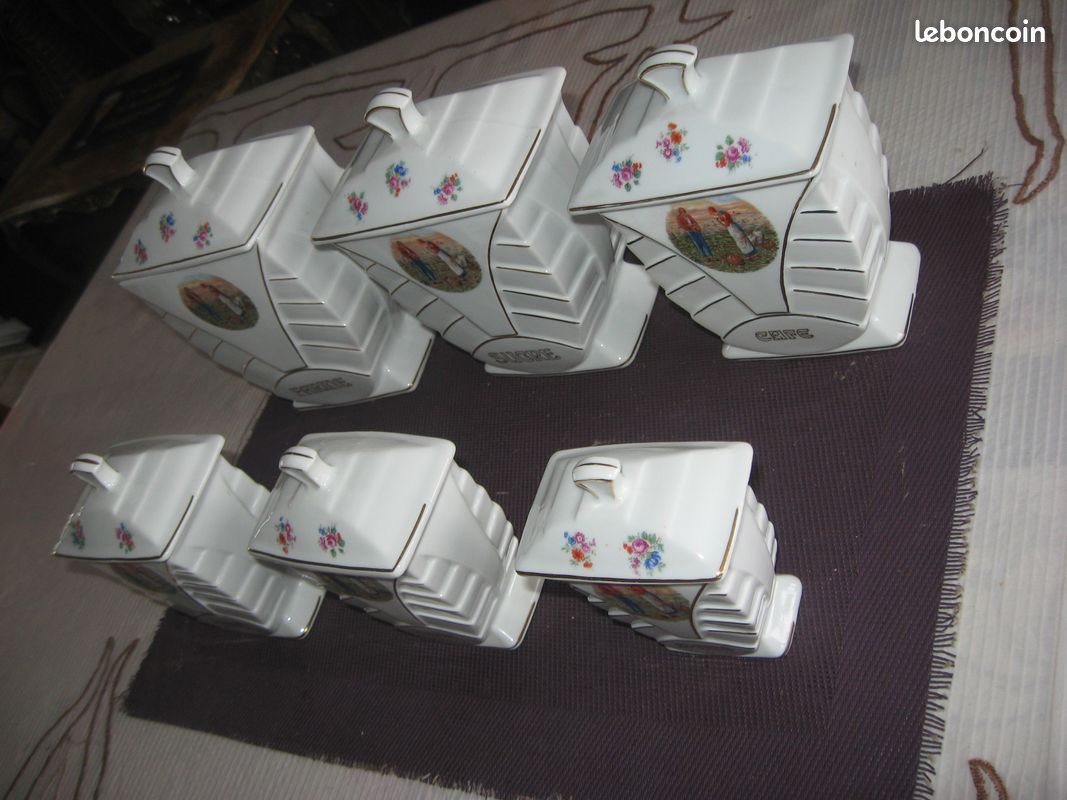 Série de 6 anciens pots à épices en porcelaine décor l'Angelus (image 3)