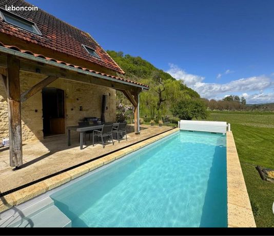 Jolie corps de ferme dans Périgord noir