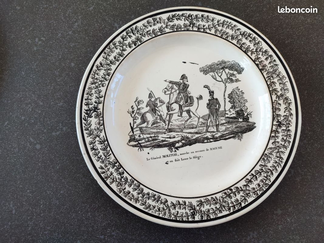 Ancienne assiette parlante en faïence de Montereau - Général Molitor (image 1)