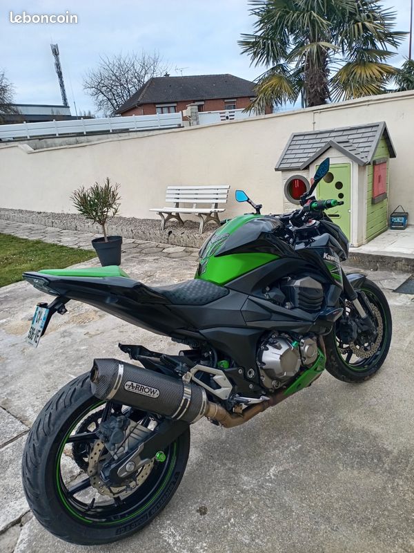 Vend z800 full non bridable contrôle technique ok aucun frais a prévoir ...