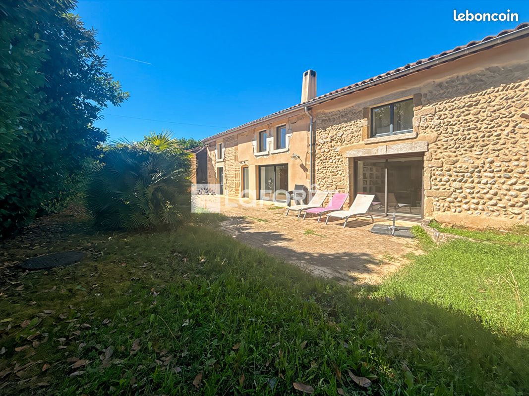 Maison 7 pièces 234 m² · à Châteauneuf-sur-Isère · 234 m² · 550 000 €