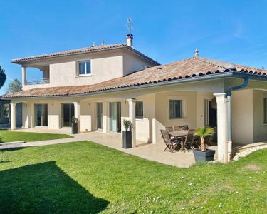 Maison 1 480 000 € - 392 m²
