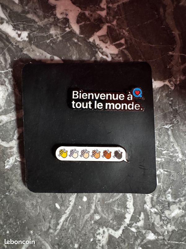 Pins apple inclusion et diversité collector (image 1)