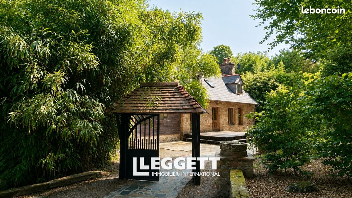 Maison 16 pièces 300 m² · à Saint-Pois · 300 m² · 545 000 €