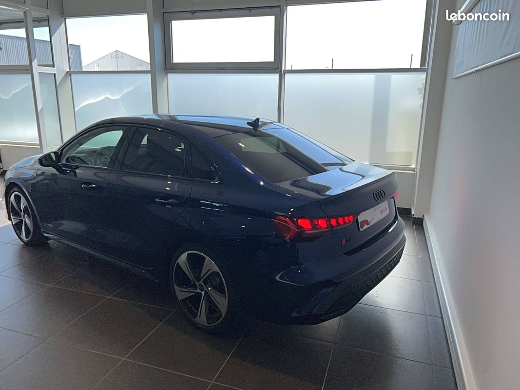 AUDI A3 Berline 35 TFSI Mild Hybrid 150 S tronic 7 S line (image 3)