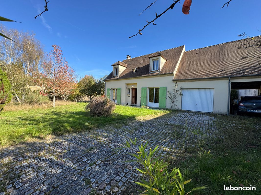 Maison 6 pièces 156 m² · à Gambaiseuil · 156 m² · 490 000 €
