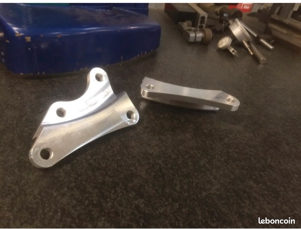 Supports moteur pour Yamaha TZ (image 1)