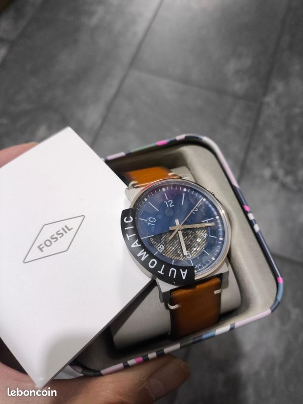 Montre FOSSIL Automatique Homme - Barstow, Cadran Bleu Squelette, Boîtier Acier 42mm - Bracelet Cuir Brun - Modèle Vintage 2021