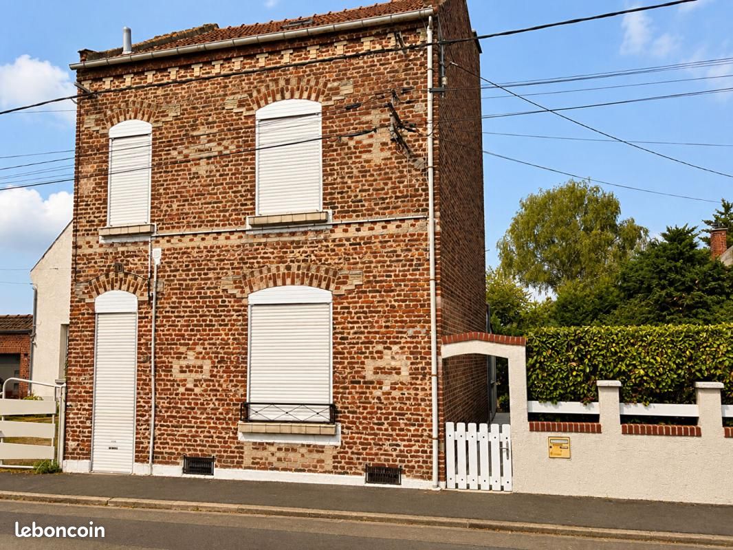 Maison 4 pièces 110 m² · à Cambrai · 110 m² · 77 500 €