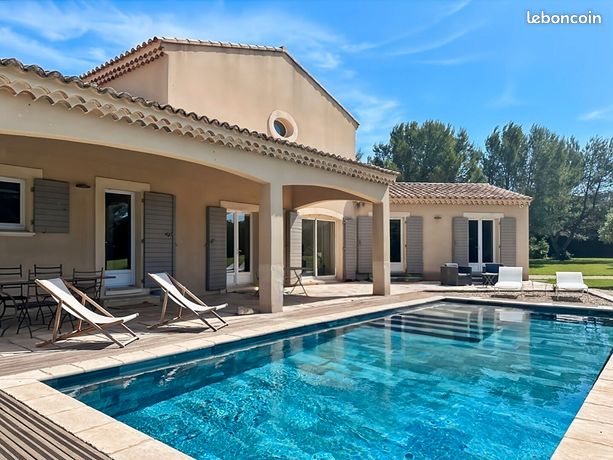 Villa 6 pièces 200 m²