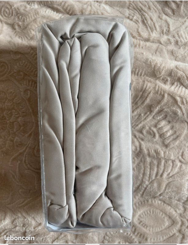 VENDU Drap housse Christian Lacroix (image 4)