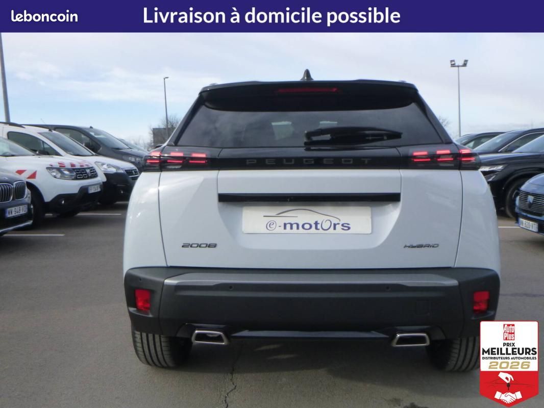 Peugeot 2008 Hybrid 145 e-DCS6 GT (image 6)