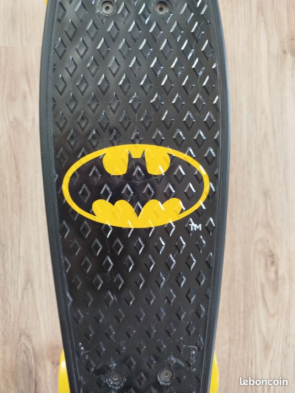 Petit skateboard Batman neuf (image 2)