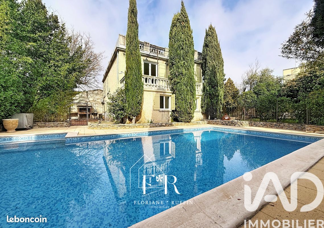 Maison 6 pièces 226 m² · à Carpentras · 226 m² · 350 000 €