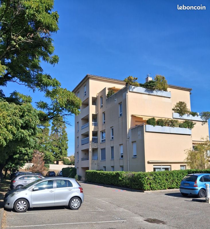 Appartement 2 pièces 56 m² · à Saint-Genis-Laval · 56 m² · 239 000 €