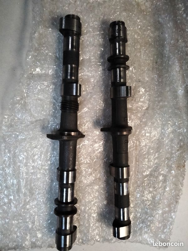 Arbres à Cames D'Occasion Pour Kawasaki ZX10 Tomcat (ZXT00B) - Pièce Moteur Utilisée